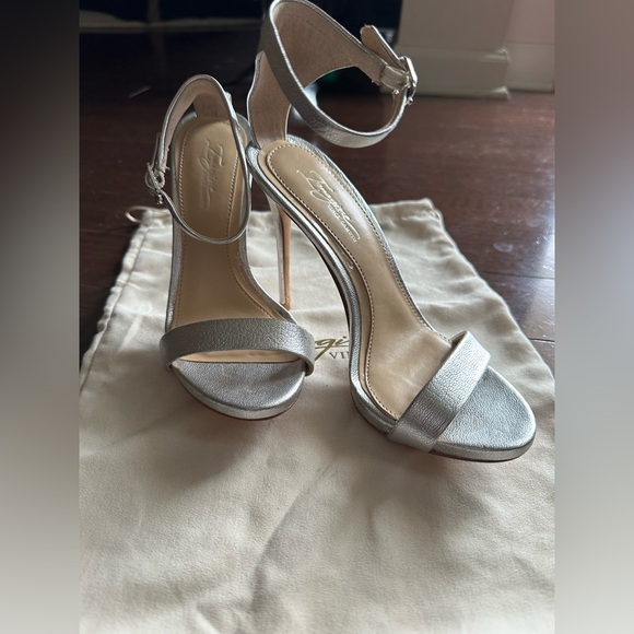 Vince Camuto Heels - Picture 8 of 12